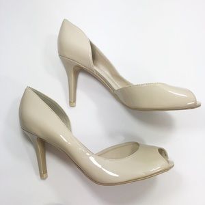 Kelly & Katie | nude patent pump